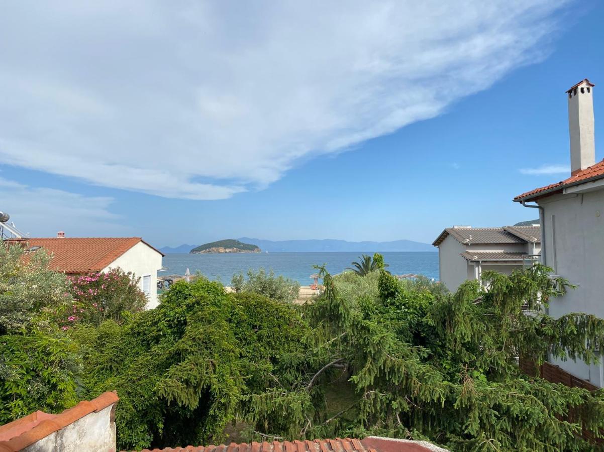 Апартаменты House By The Sea 2 Nea Iraklitsa Экстерьер фото